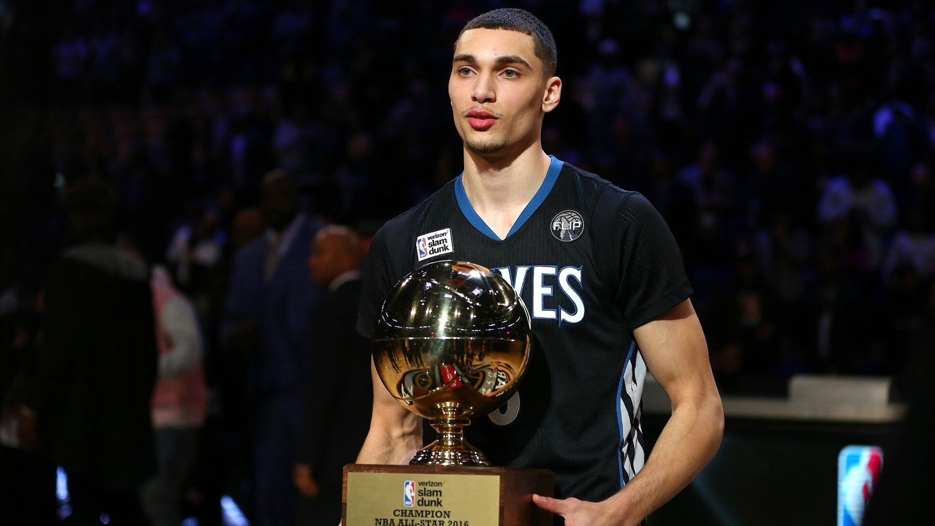 《爆款赛事盘点：年度最火爆的比赛瞬间》，最近很火的大赛